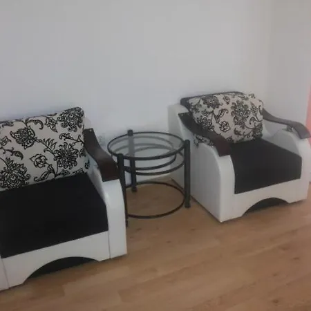 Daire Apartament Gabi Mangalya